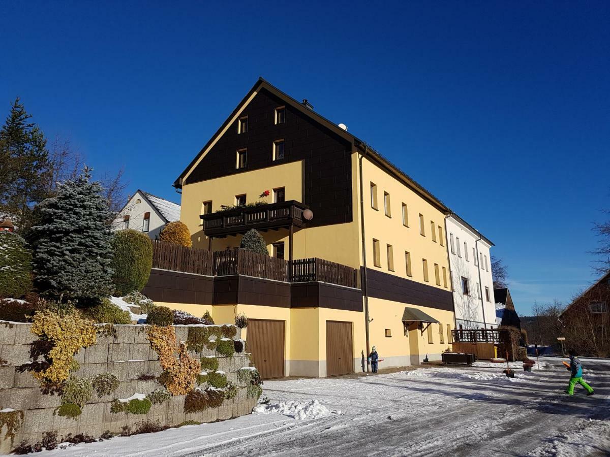 Ferienwohnungen "Am Schloessel" Oberwiesenthal Exteriör bild